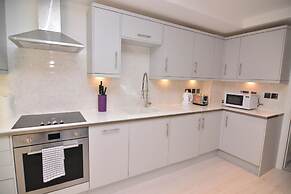 MACARENA WHARF Apartments