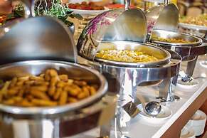 IBIZA Riverfront Da Nang Hotel Powered by ASTON