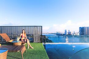 IBIZA Riverfront Da Nang Hotel Powered by ASTON