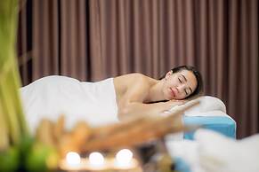 IBIZA Riverfront Da Nang Hotel Powered by ASTON