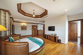 IBIZA Riverfront Da Nang Hotel Powered by ASTON