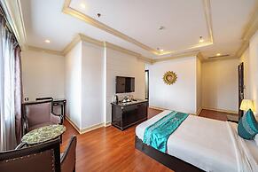 IBIZA Riverfront Da Nang Hotel Powered by ASTON