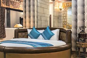 IBIZA Riverfront Da Nang Hotel Powered by ASTON