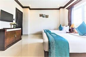 IBIZA Riverfront Da Nang Hotel Powered by ASTON