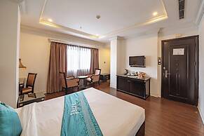 IBIZA Riverfront Da Nang Hotel Powered by ASTON