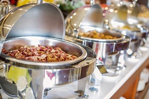 IBIZA Riverfront Da Nang Hotel Powered by ASTON