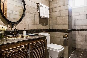 IBIZA Riverfront Da Nang Hotel Powered by ASTON