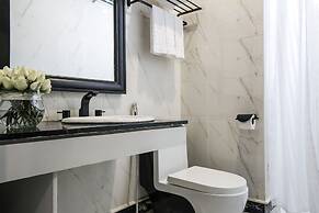 IBIZA Riverfront Da Nang Hotel Powered by ASTON