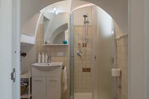 Sea and the city Apartments by Wonderful Italy