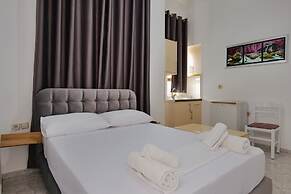 Apartments and Rooms Armanda