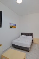 Apartments and Rooms Armanda