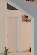 Apartments and Rooms Armanda