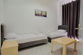 Apartments and Rooms Armanda