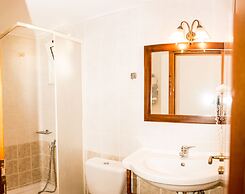 Villa Aphrodite Hotel Apartments Studios by Estia