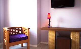 Moodz Hotel