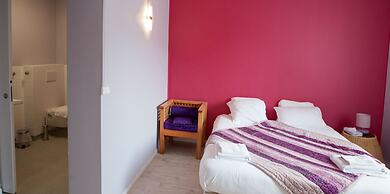 Moodz Hotel