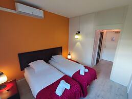 Moodz Hotel