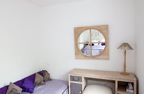Moodz Hotel