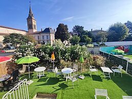 Moodz Hotel