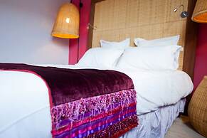 Moodz Hotel