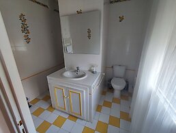 Moodz Hotel