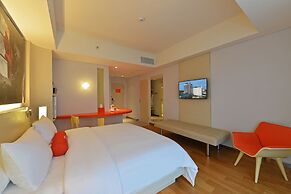 HARRIS Hotel & Conventions Solo