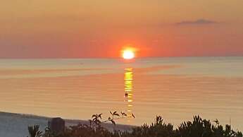 Beautiful Waterfront Colonial