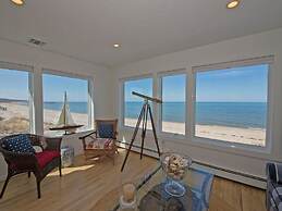 Beautiful Waterfront Colonial