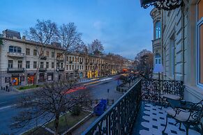Tiflis Opera Aparthotel