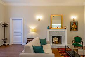 Tiflis Opera Aparthotel
