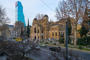 Tiflis Opera Aparthotel