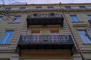 Tiflis Opera Aparthotel