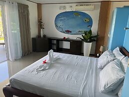 Cabilao Sunset Dive & Beach Resort