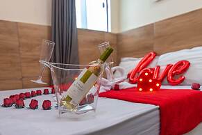 Dona Rosa Private Suites