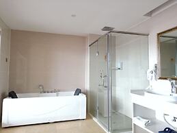 Guilin Xin Bin International Hotel