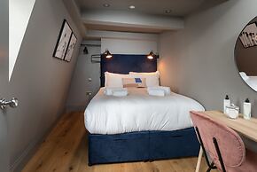 Hiding Space - Trim Street Apartments