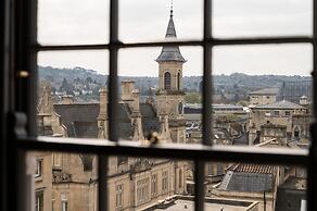 Hiding Space - Trim Street Apartments