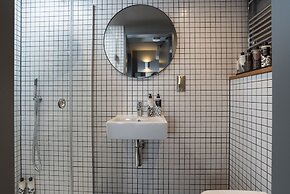 Hiding Space - Trim Street Apartments