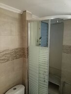 Mets Near From Panathenaic Kallimarmaro Stadium