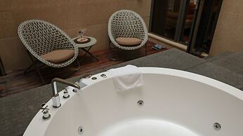 Bundang (Seohyeon) Business Hotel Kind-KYND