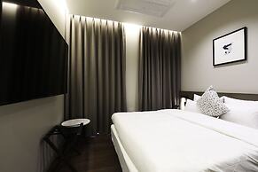 Bundang (Seohyeon) Business Hotel Kind-KYND
