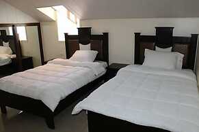Pinewood Hotel