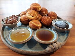 Hamakom Belrom