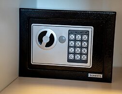 YalaRent Sunora 3BR APT - Families only