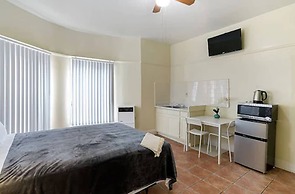 Pads on Pasadena Ave