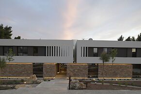 Amantes Villas and Suites