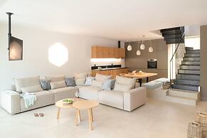 Amantes Villas and Suites