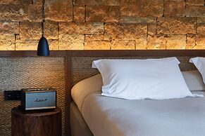 Amantes Villas and Suites