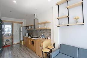 Hanoi Home 2 - Lake view Apartment