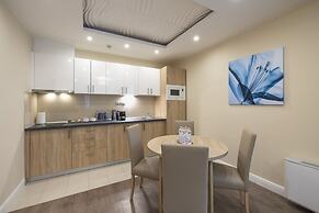 Silver Crown Hotel & Residence